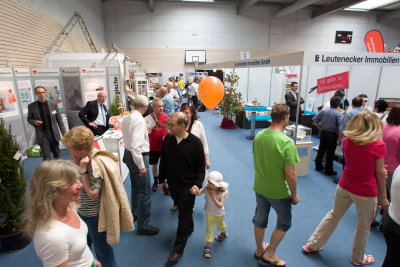 Leistungsschau in Remseck mit Ausstellungen in der Gemeindehalle